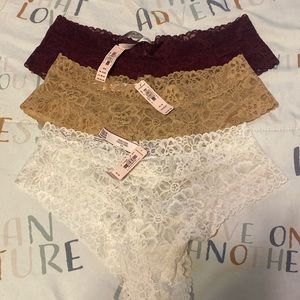 3/$25 💋 Victoria's Secret Thong Panty M